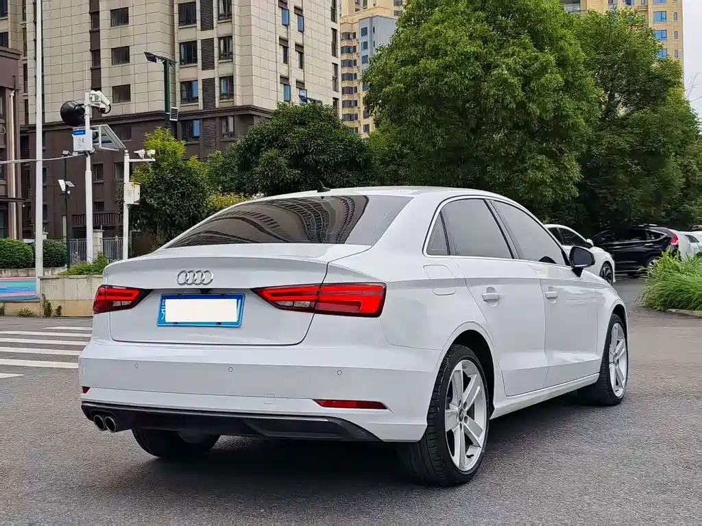Audi A3 — фото 7