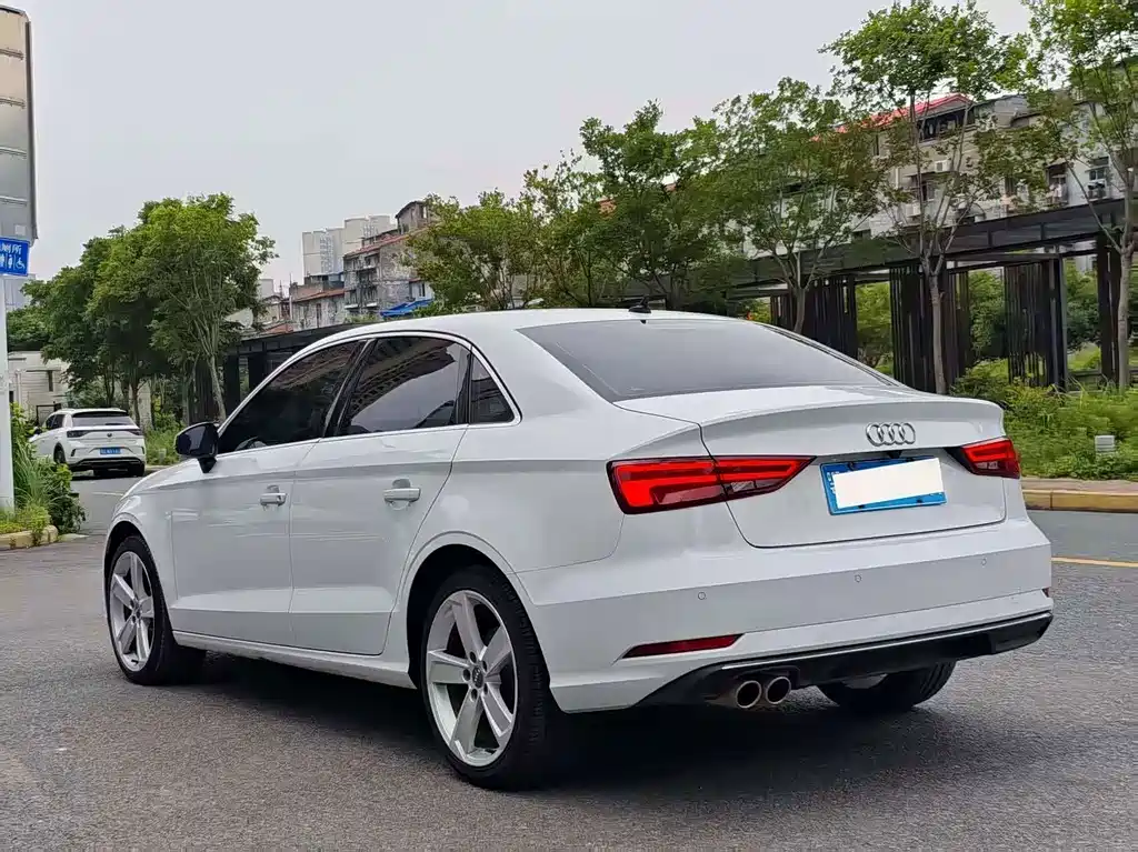 Audi A3 — фото 9