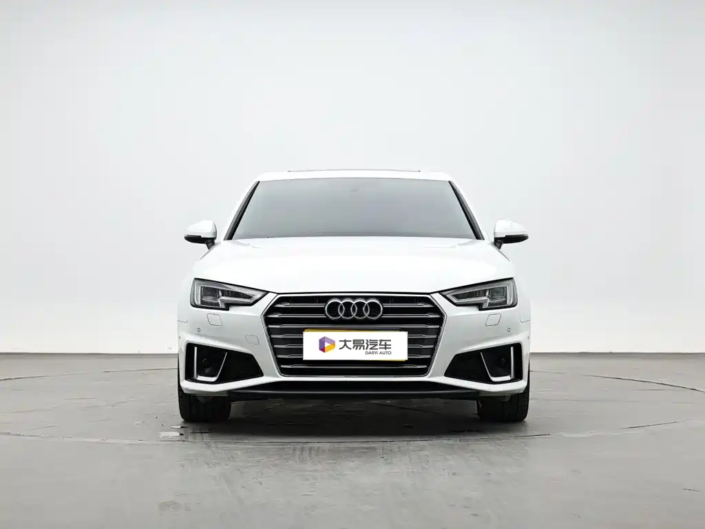 Audi A4L — фото 2