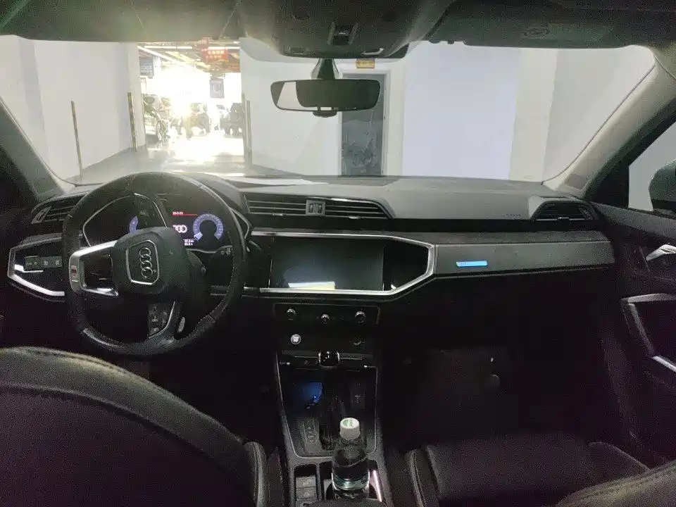Audi Q3 Sportback — фото 4