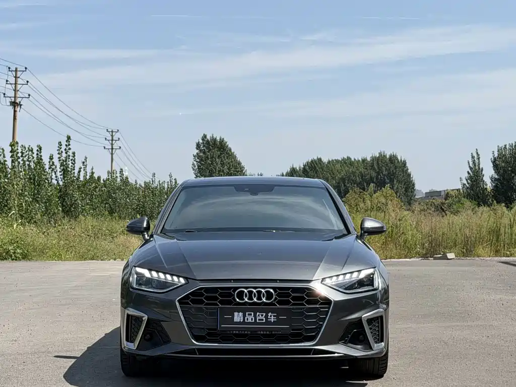 Audi A4L — фото 2