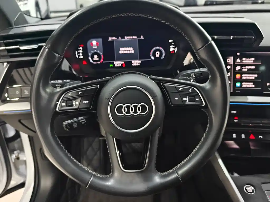 Audi A3 — фото 9