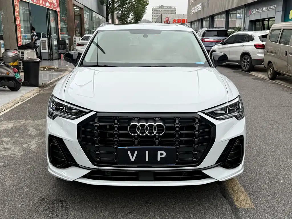 Audi Q3 — фото 2