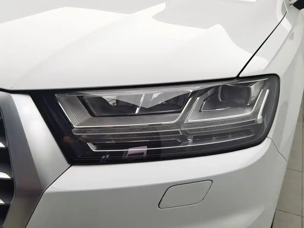 Audi Q7 New Energy — фото 7