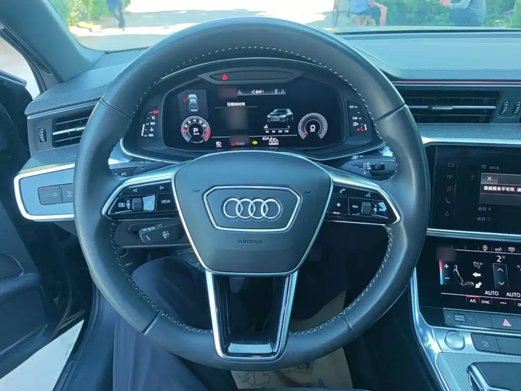 Audi A6L — фото 11