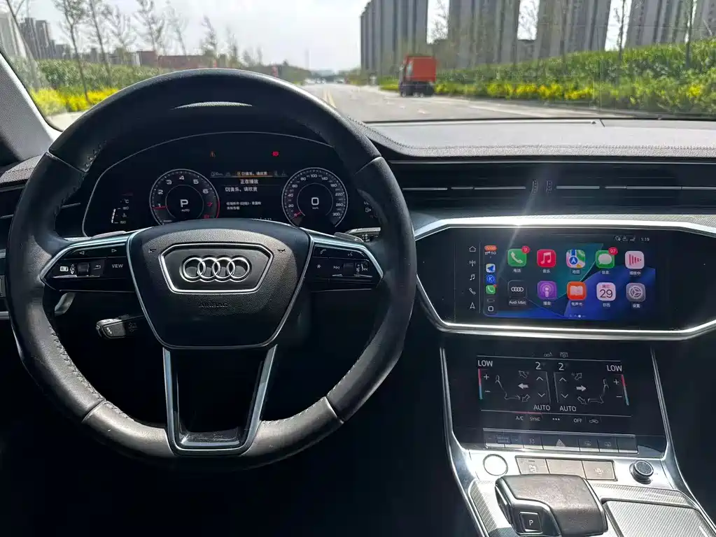 Audi A6L — фото 5