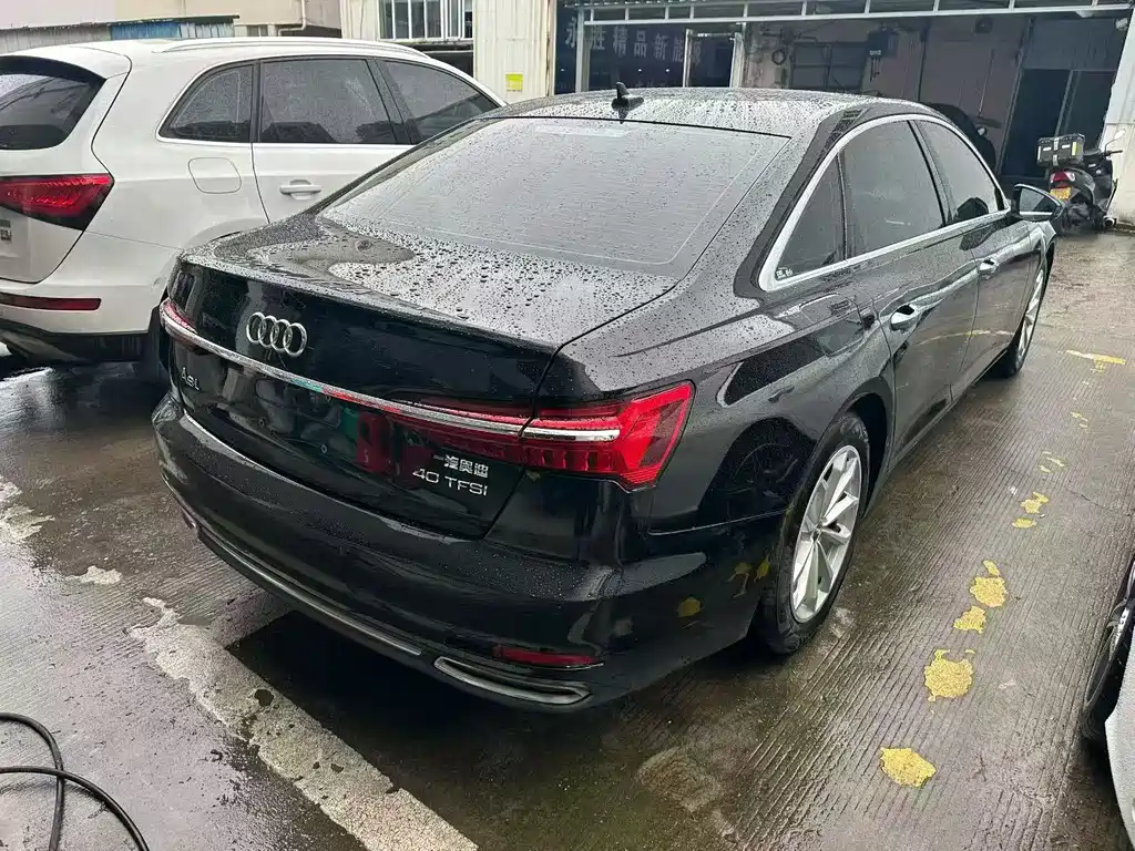 Audi A6L — фото 5