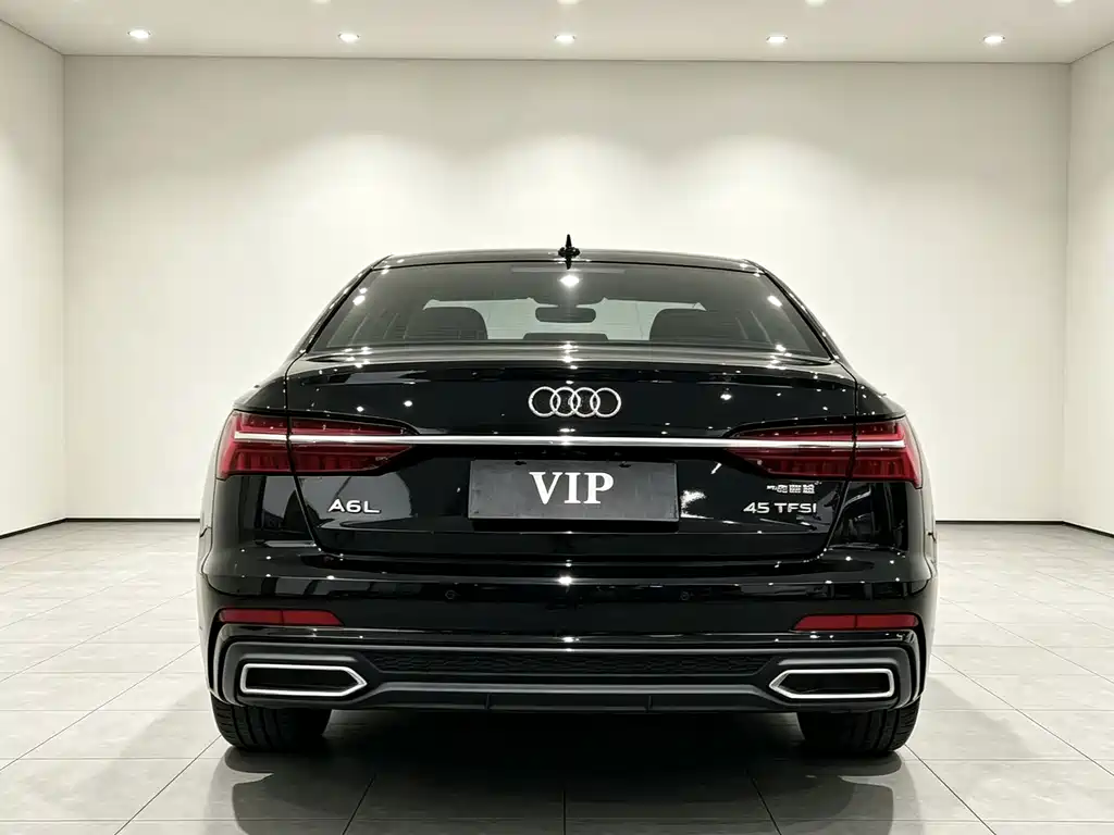 Audi A6L — фото 8