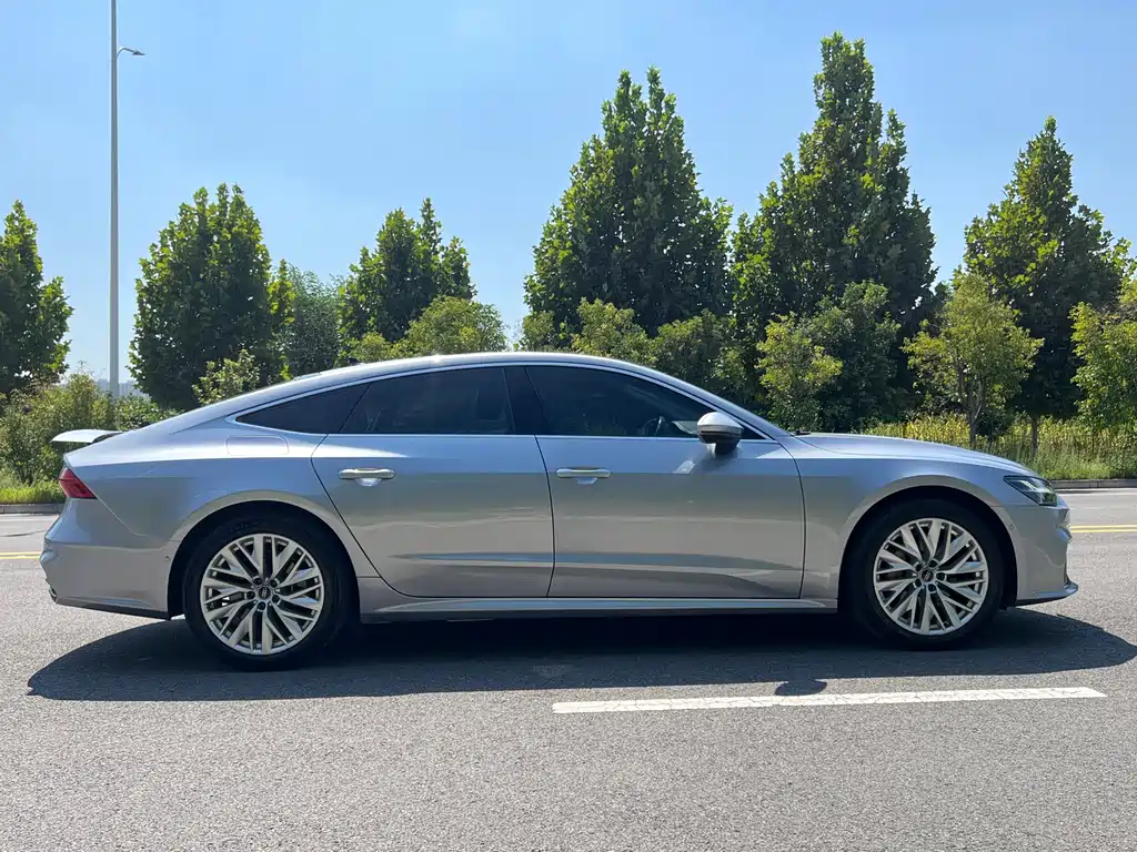 Audi A7 — фото 6