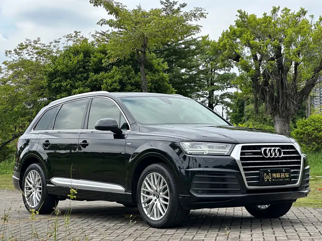 Audi Q7 — фото 3