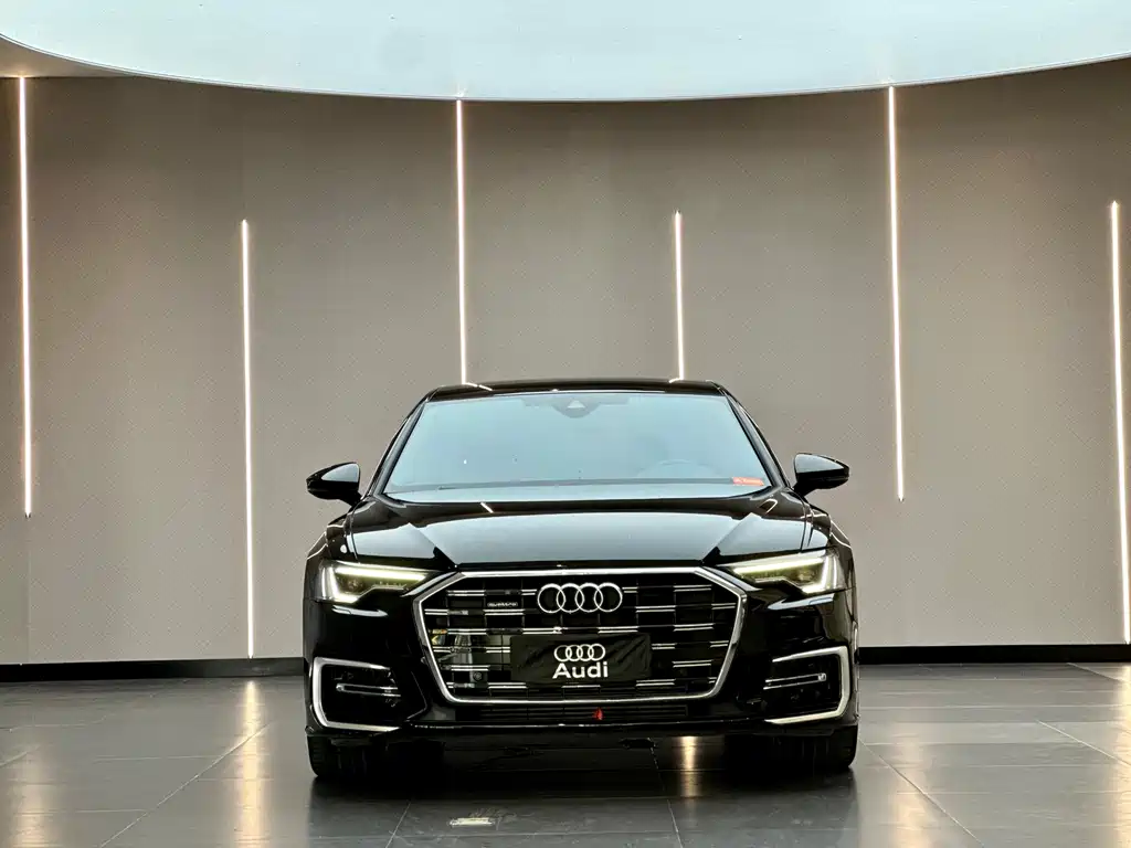 Audi A6L — фото 2