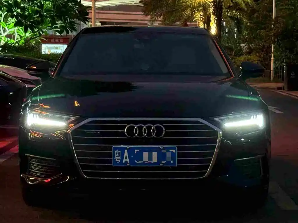 Audi A6L — фото 2