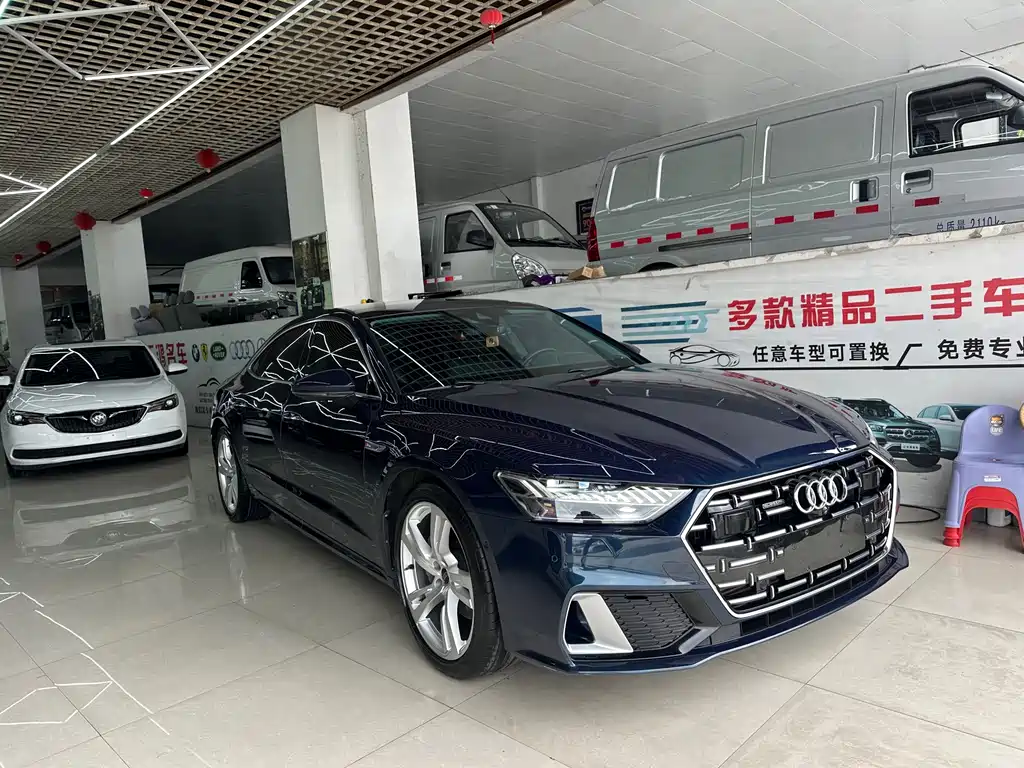 Audi A7L — фото 2