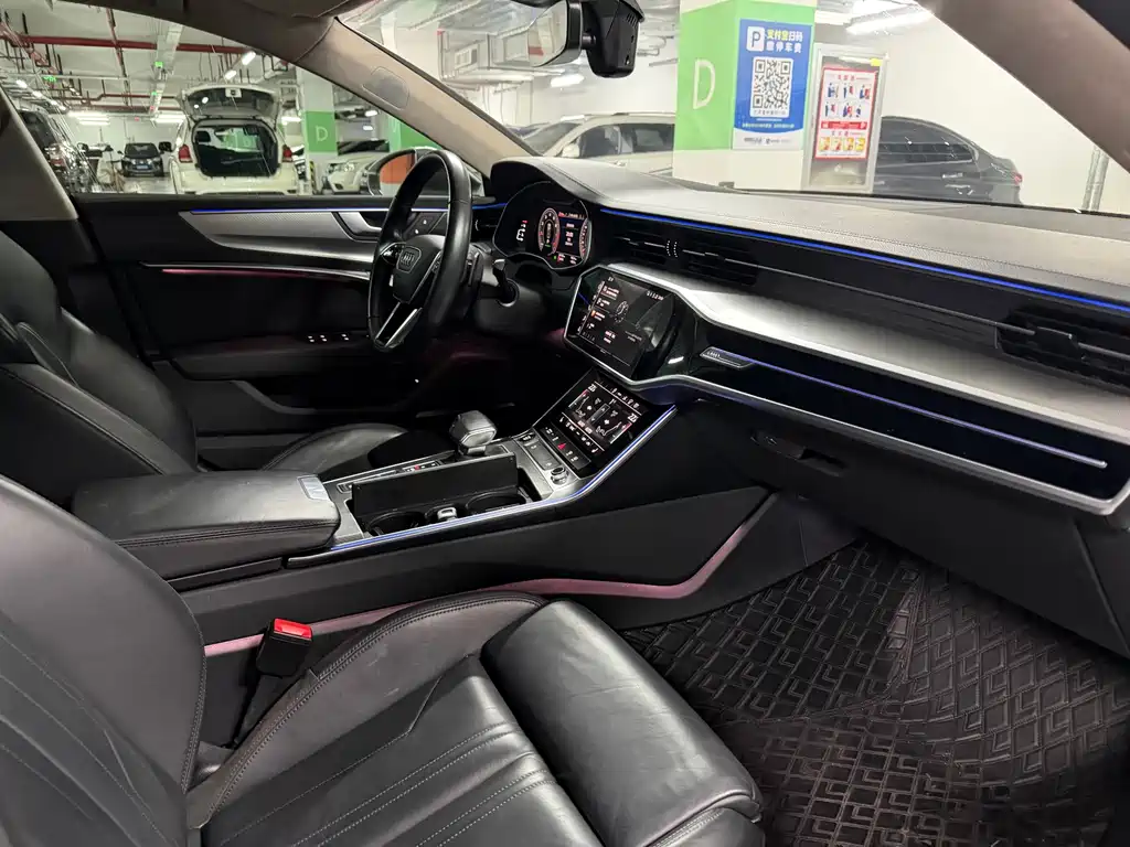 Audi A7 — фото 10