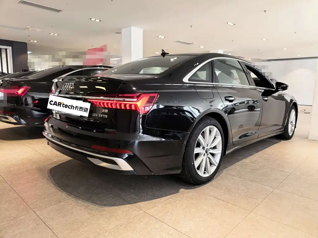 Audi A6L — фото 6