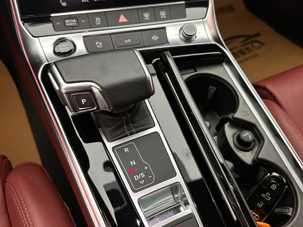 Audi A7L — фото 17