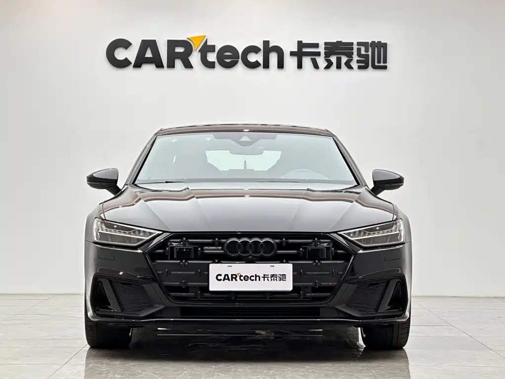Audi A7L — фото 7