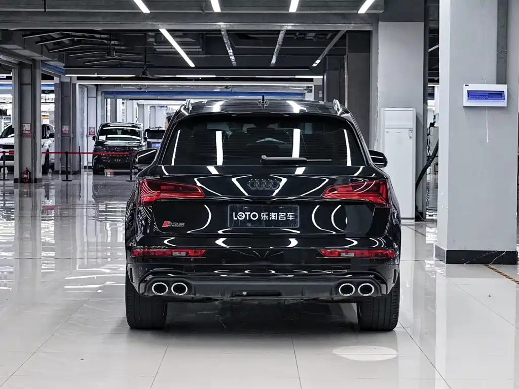 Audi SQ5 — фото 4