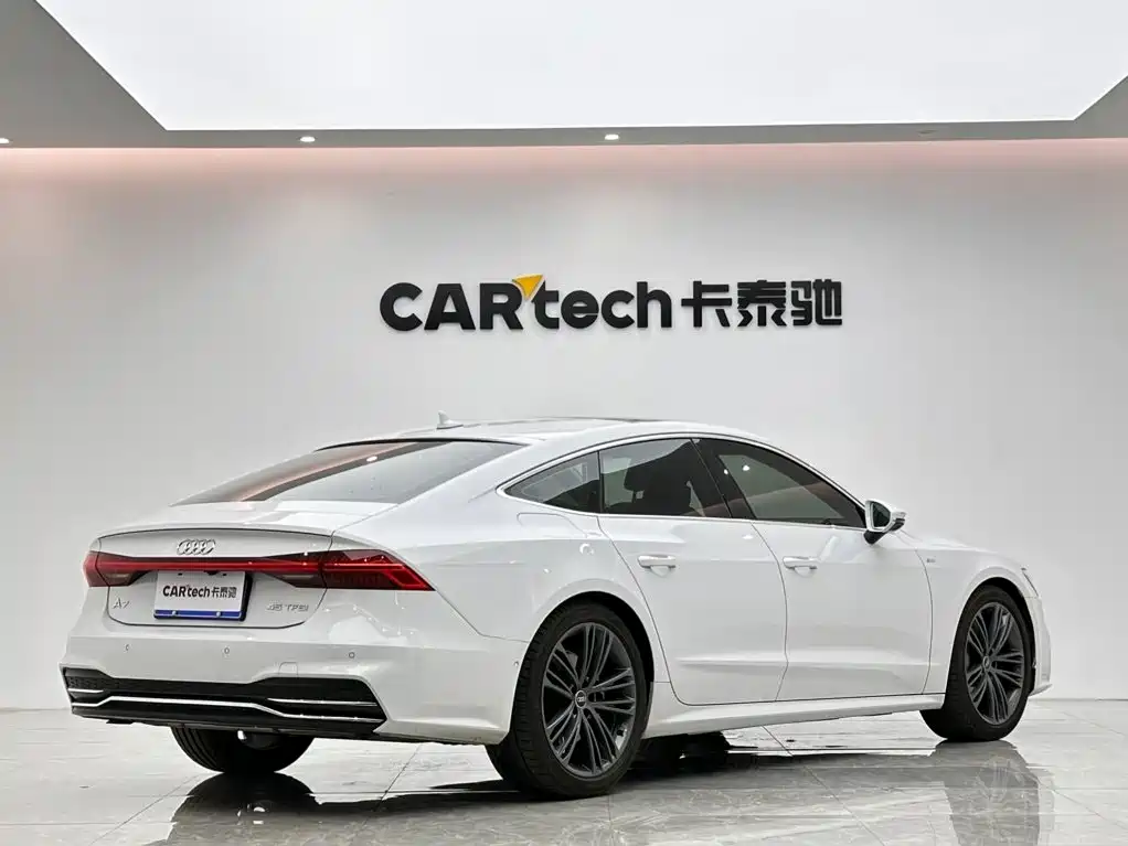 Audi A7 — фото 5
