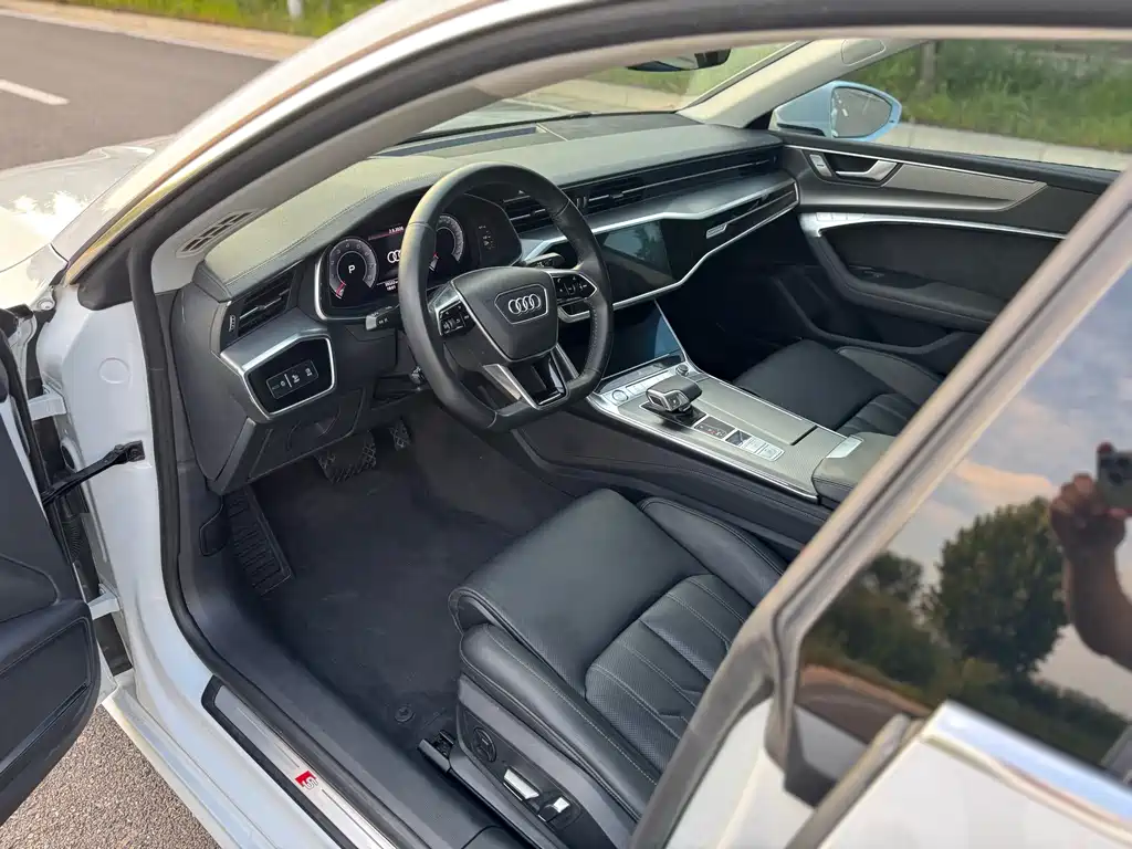 Audi A7 — фото 11