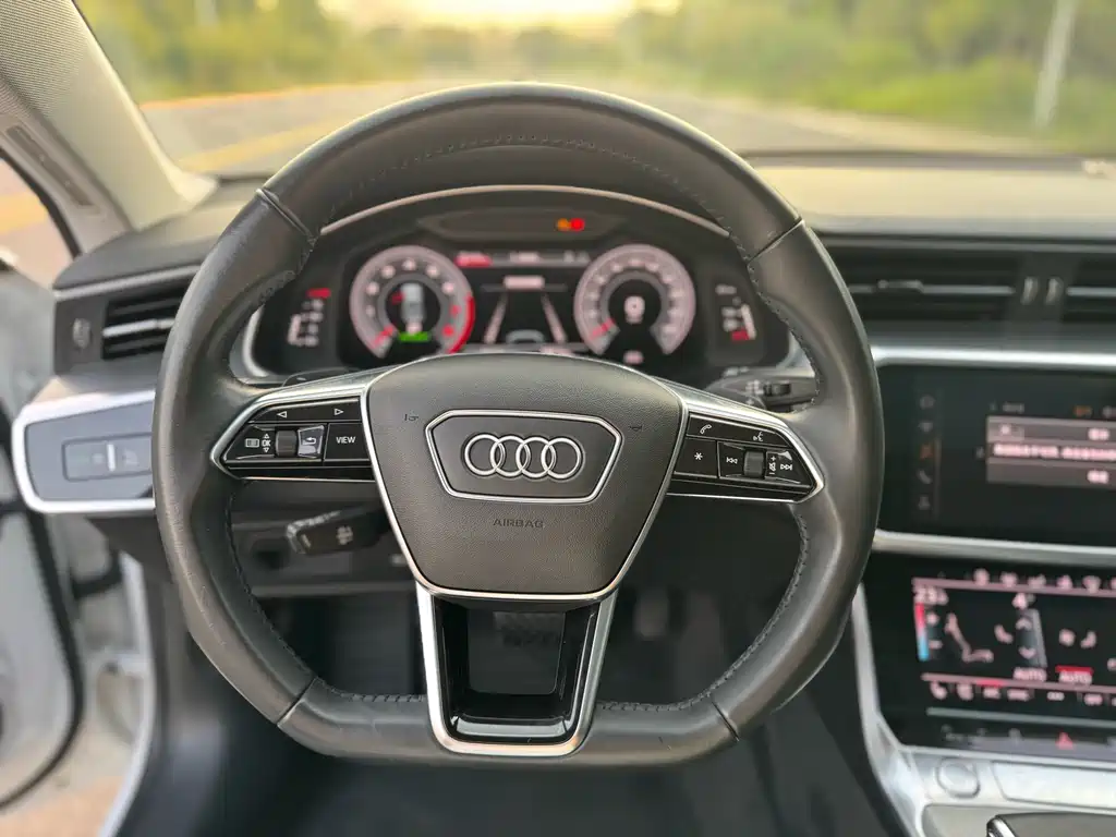 Audi A7 — фото 14
