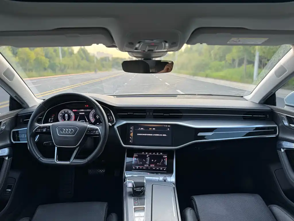 Audi A7 — фото 17