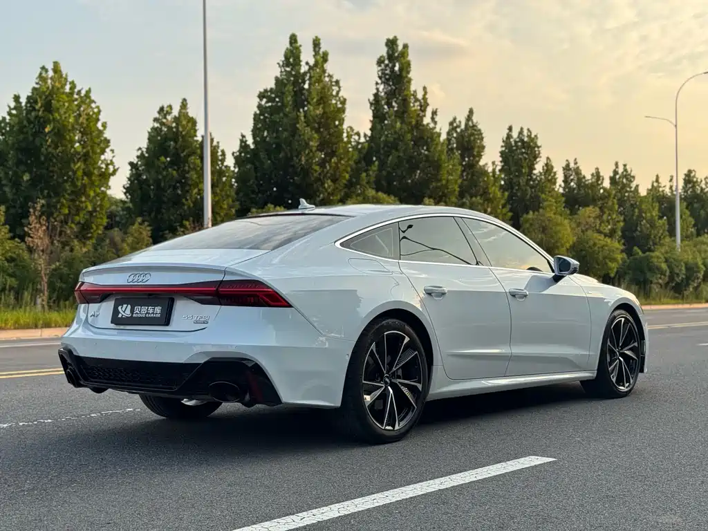 Audi A7 — фото 4
