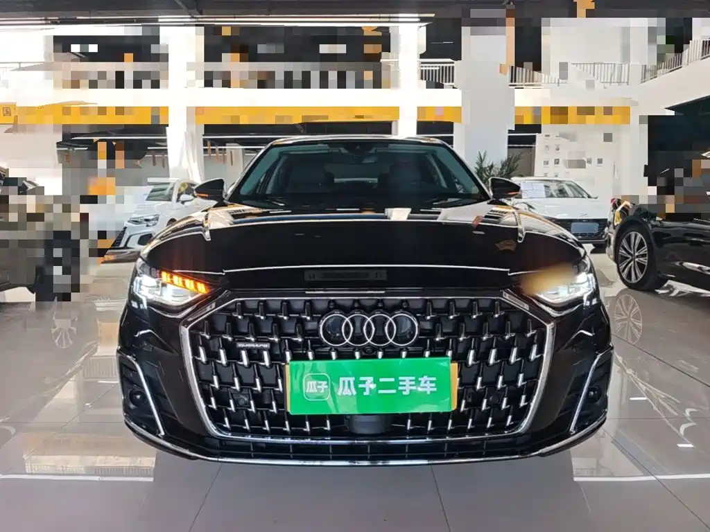 Audi A8 — фото 3