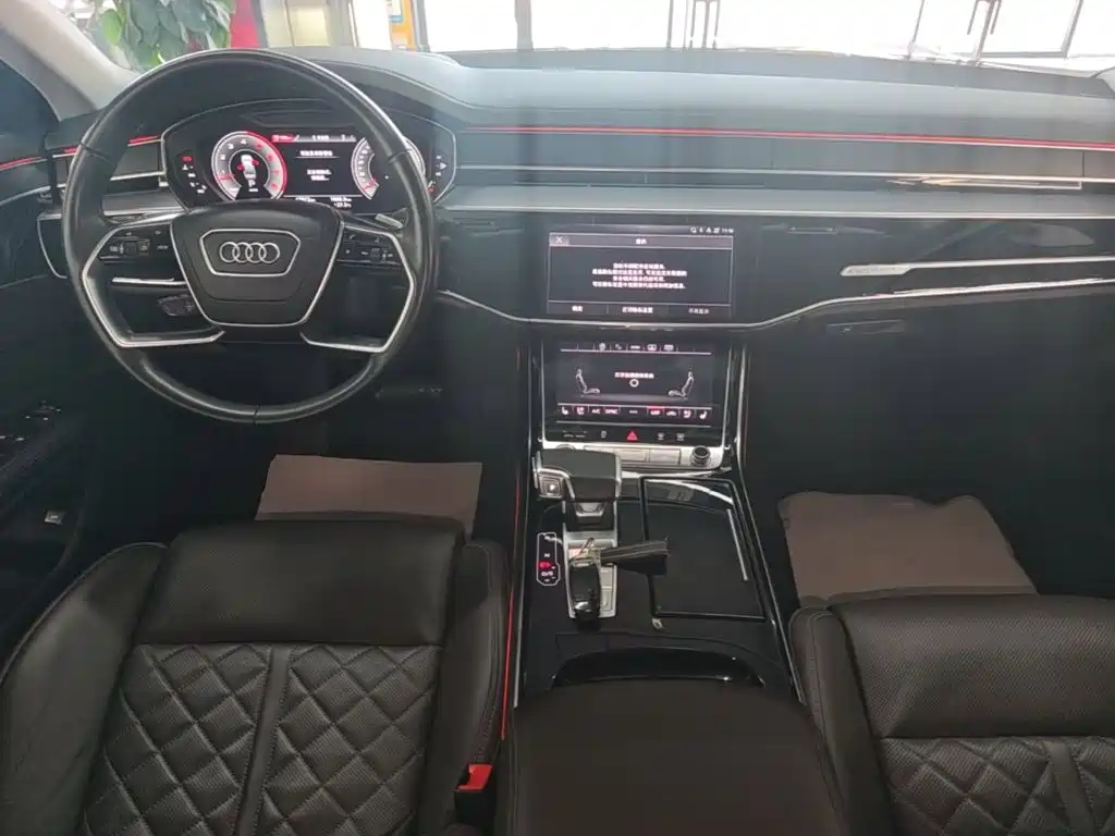 Audi A8 — фото 10