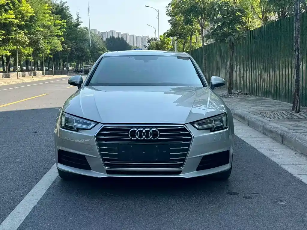 Audi A4L — фото 2