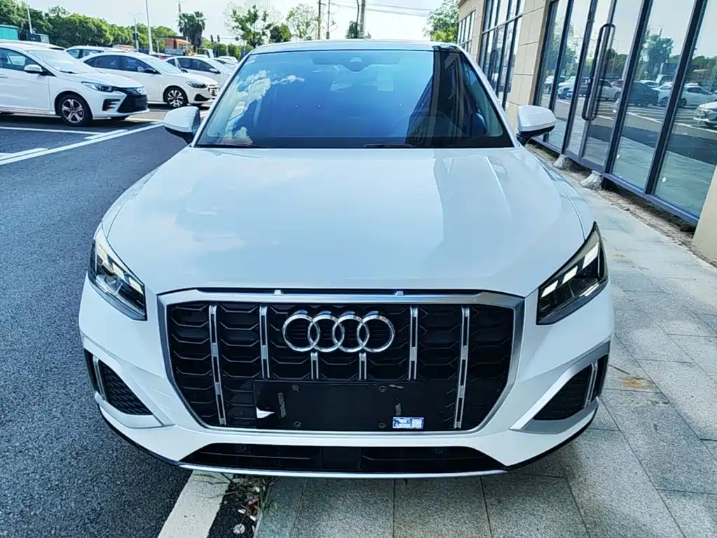 Audi Q2L — фото 3