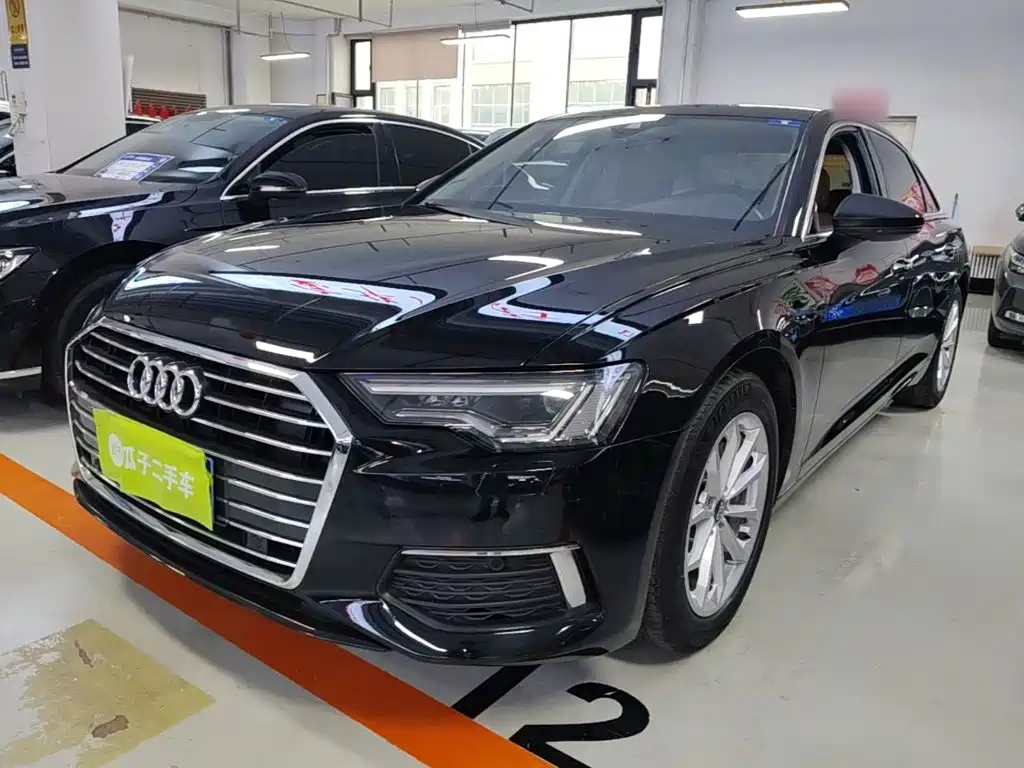 Audi A6L — фото 2