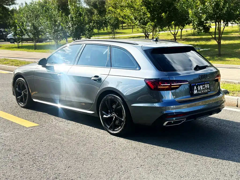 Audi A4 (Import) — фото 6