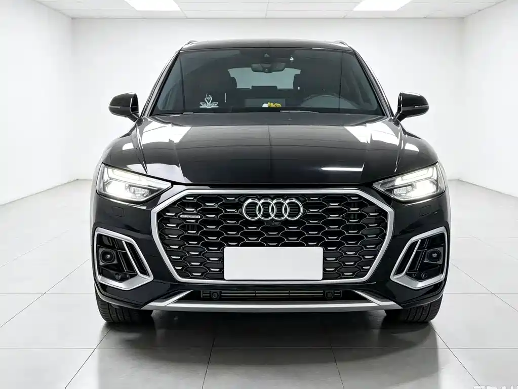 Audi Q5L Sportback — фото 2