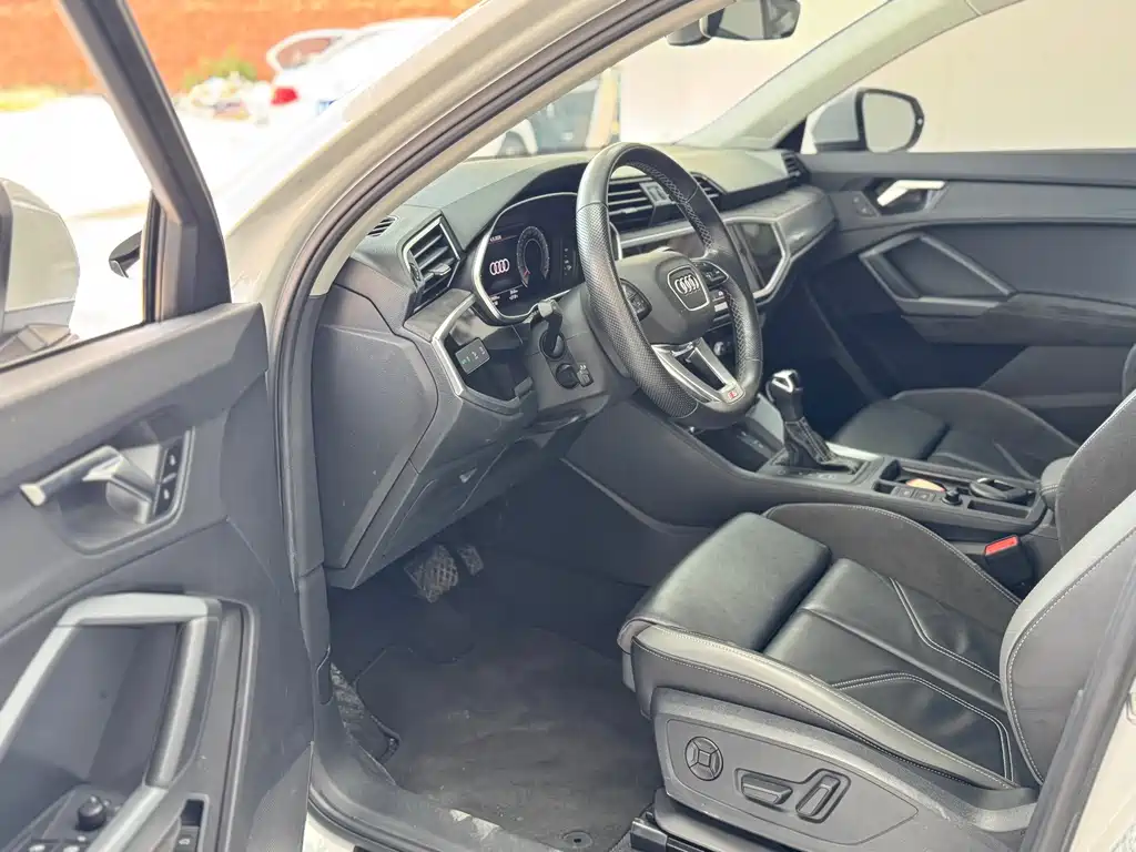 Audi Q3 Sportback — фото 4