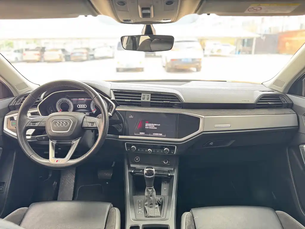 Audi Q3 Sportback — фото 6