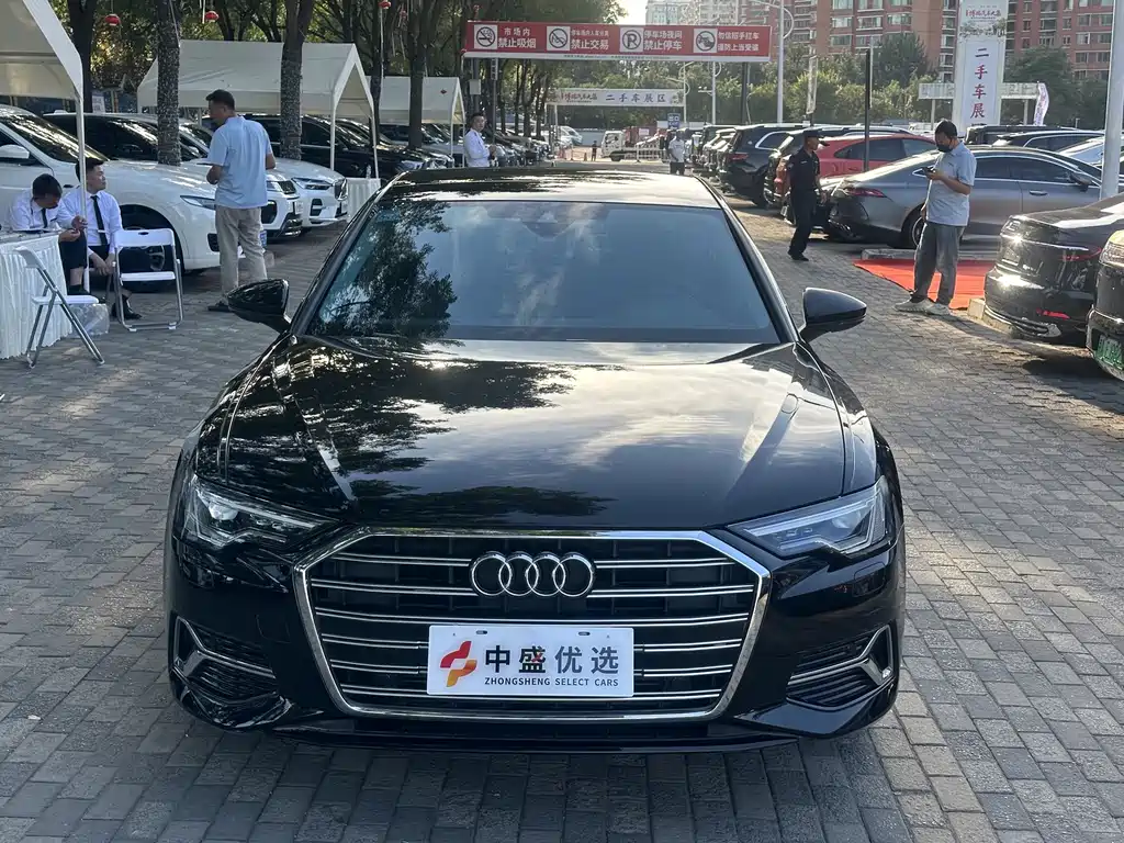 Audi A6L — фото 2
