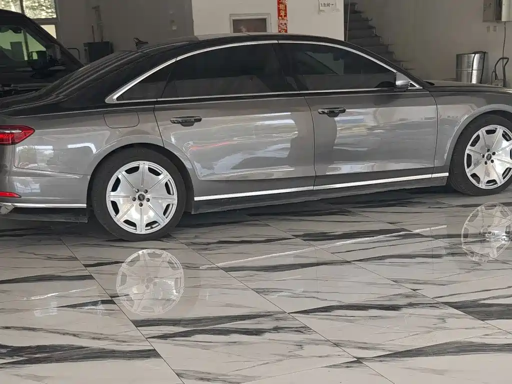 Audi A8 — фото 4