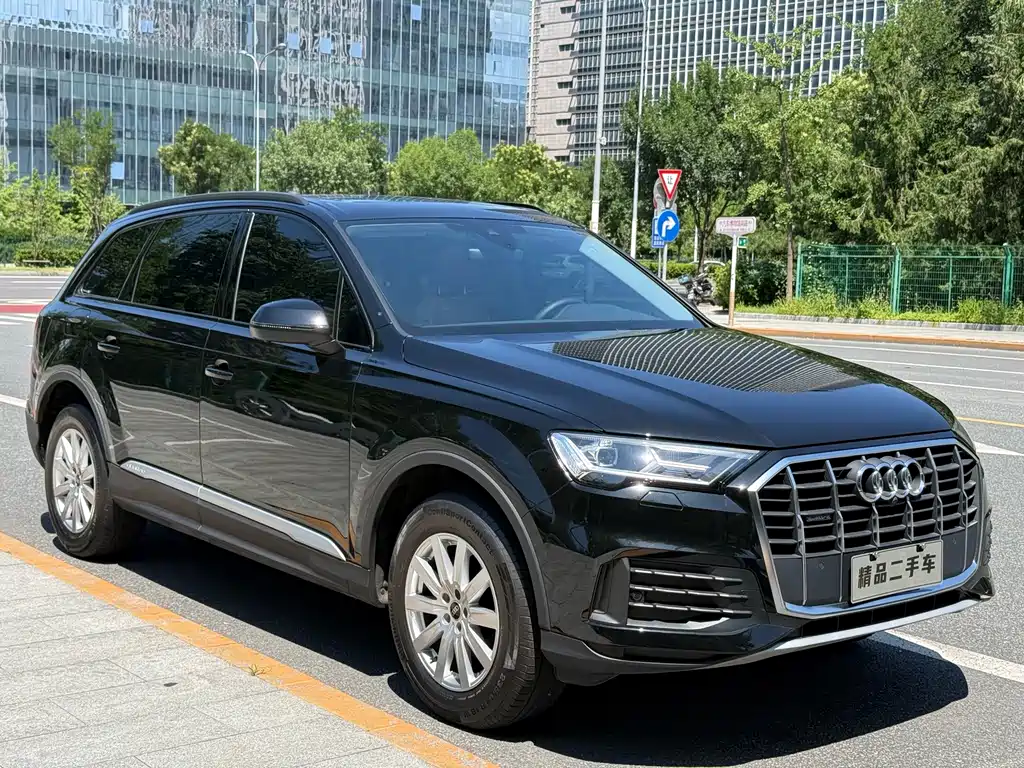 Audi Q7 — фото 3