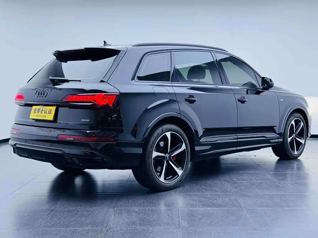 Audi Q7 — фото 4