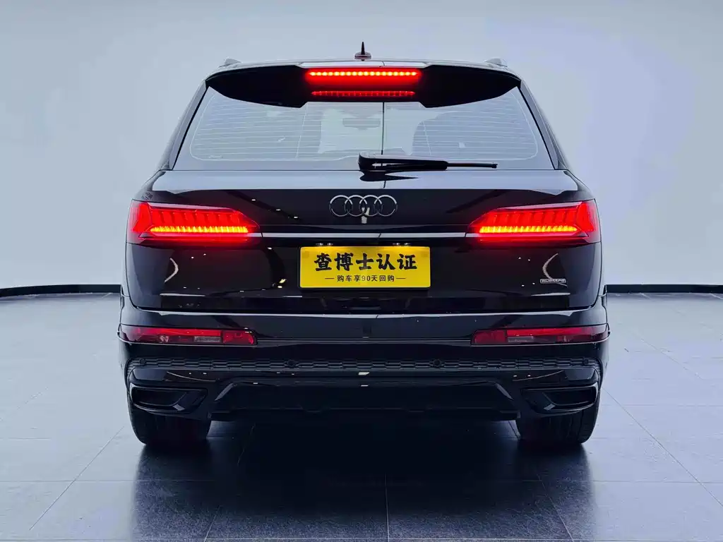 Audi Q7 — фото 5