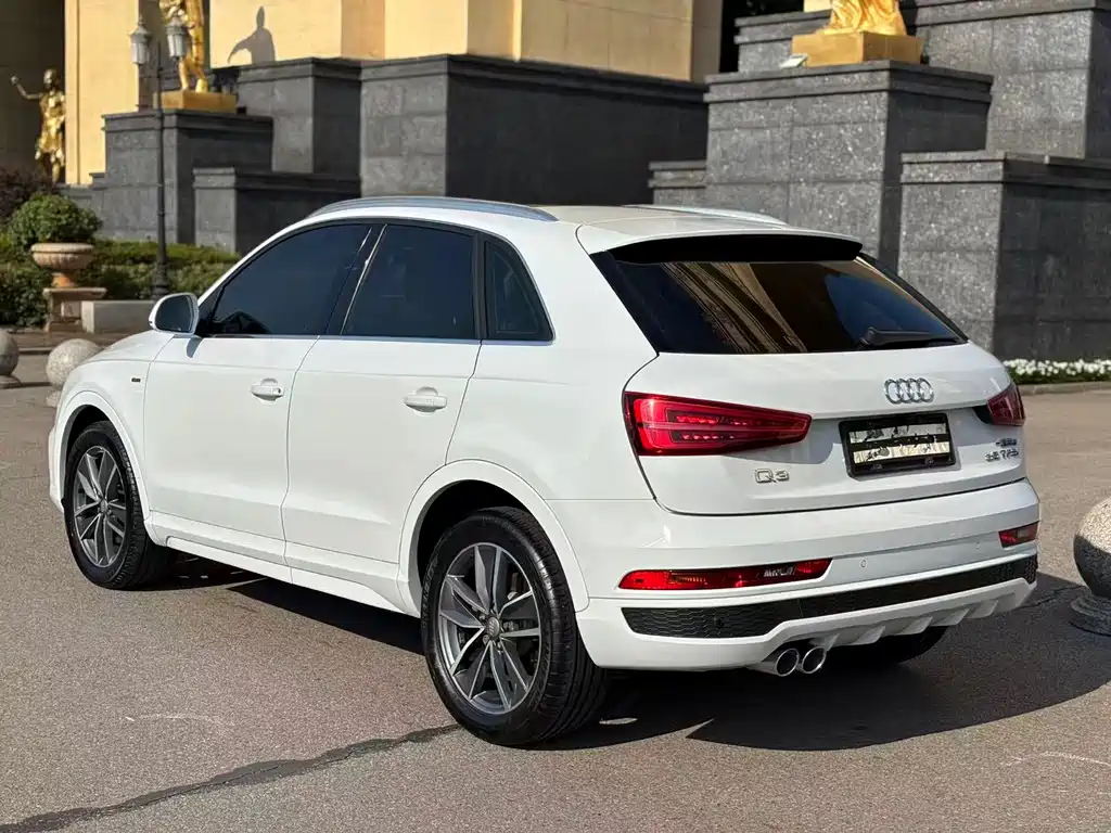 Audi Q3 — фото 3