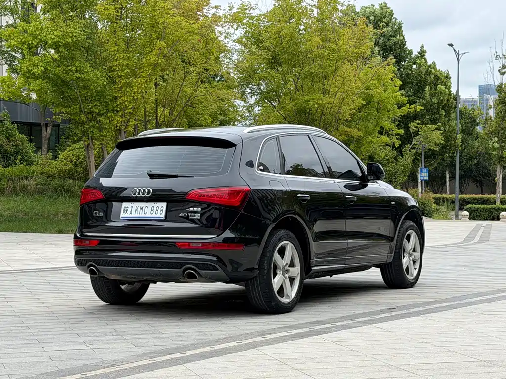 Audi Q5 — фото 6