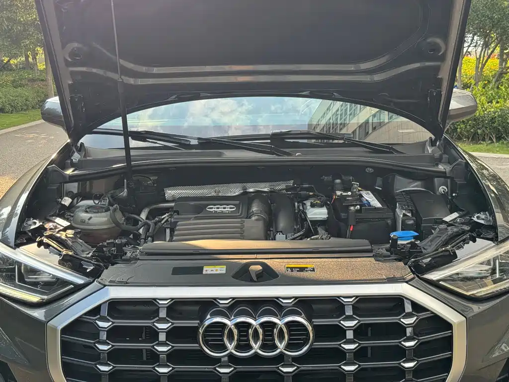 Audi Q3 — фото 33