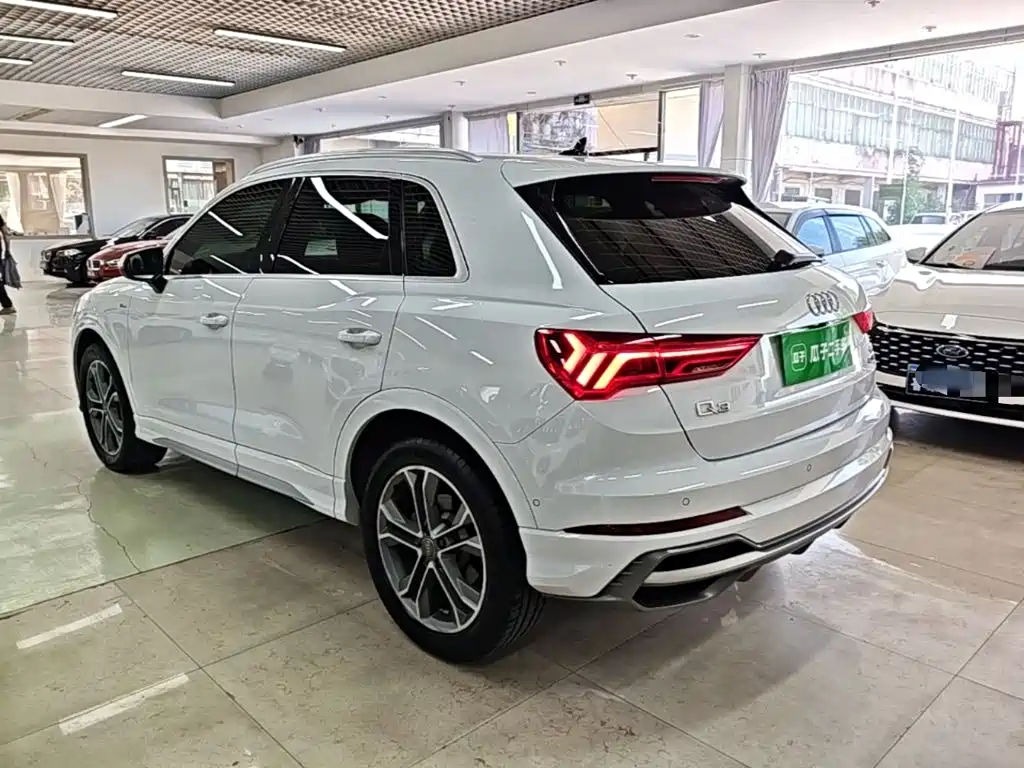 Audi Q3 — фото 5