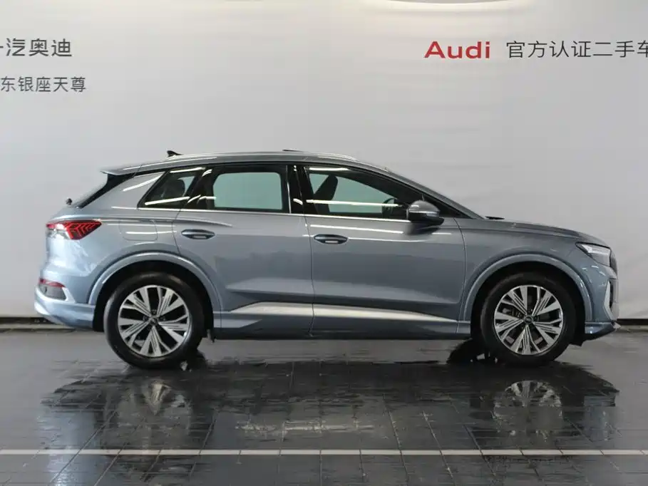 Audi Q4 e-tron — фото 4
