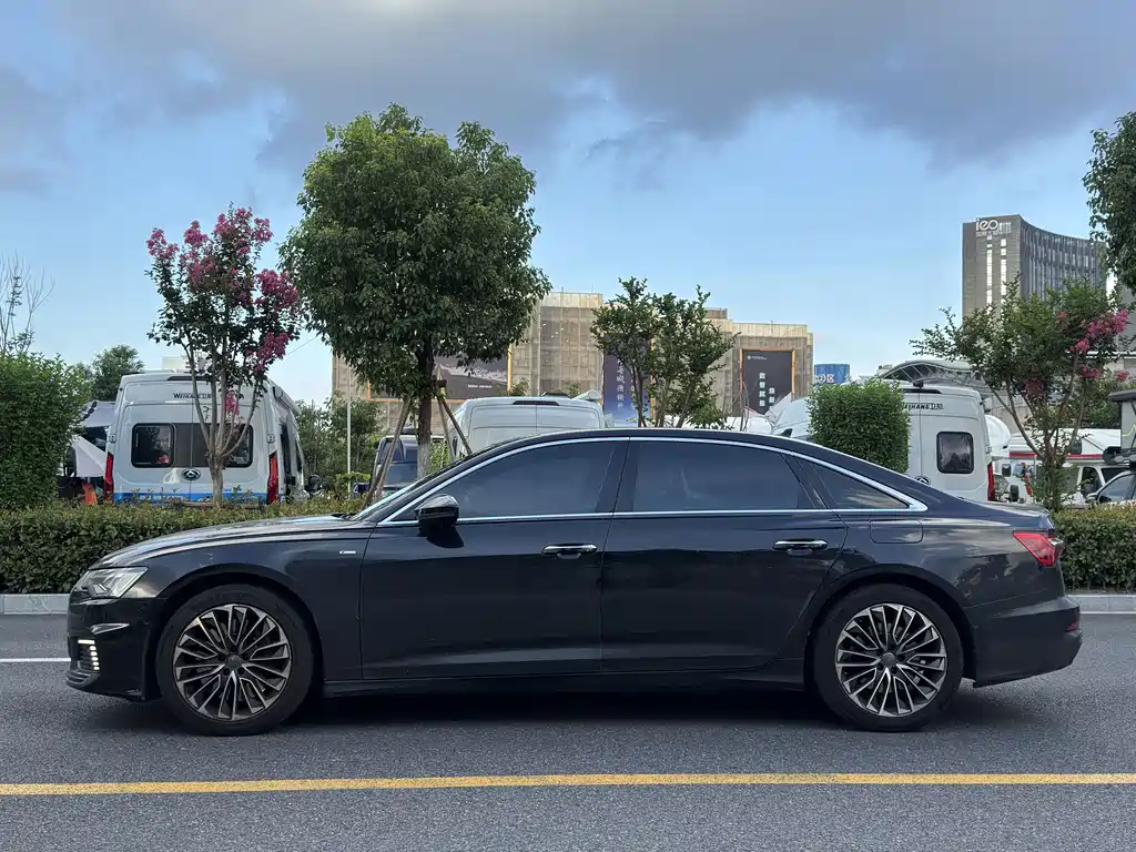 Audi A6L New Energy — фото 4