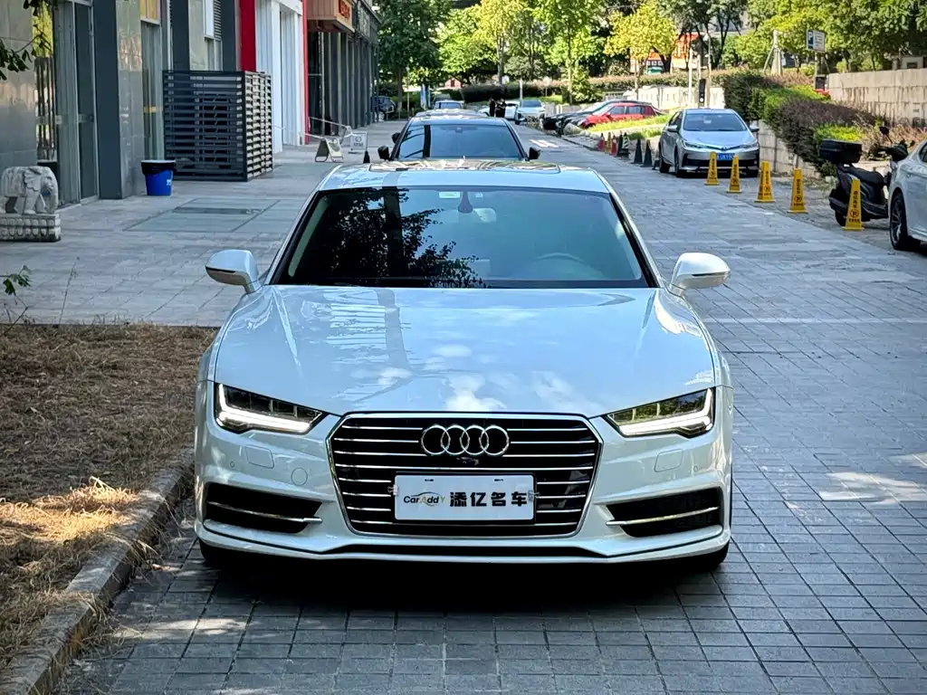 Audi A7 — фото 2