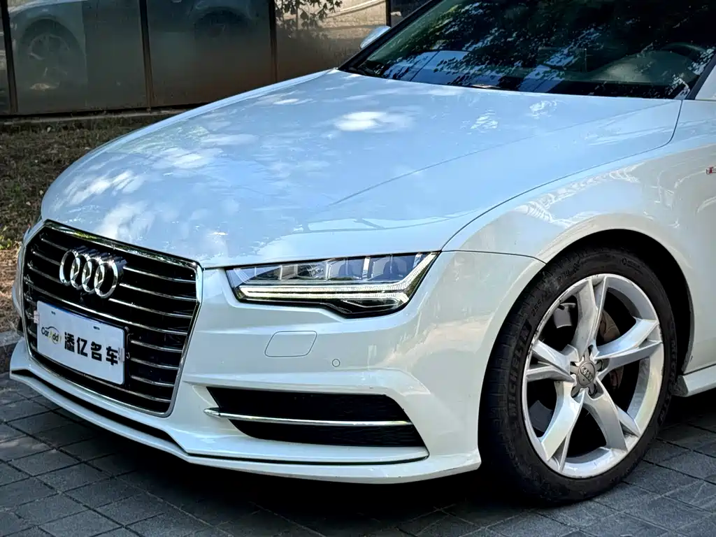 Audi A7 — фото 8