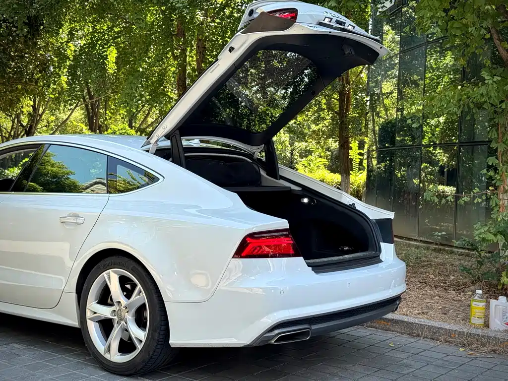 Audi A7 — фото 10